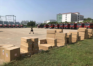 山东澳门博彩官网14套液压破拆工具组交付某公安总队。